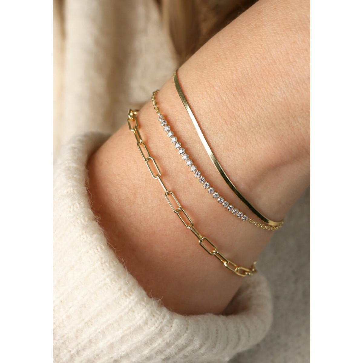 Zinzi ZIA2370Y goudkleurige armband met zirkonia rij 2.5 mm breed - Lengte 16-19 cm