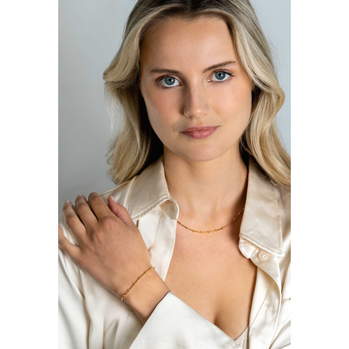 Zinzi ZIA2471G goudkleurige armband met bolletjes slang schakel 2.5 mm breed - Lengte 17-20 cm