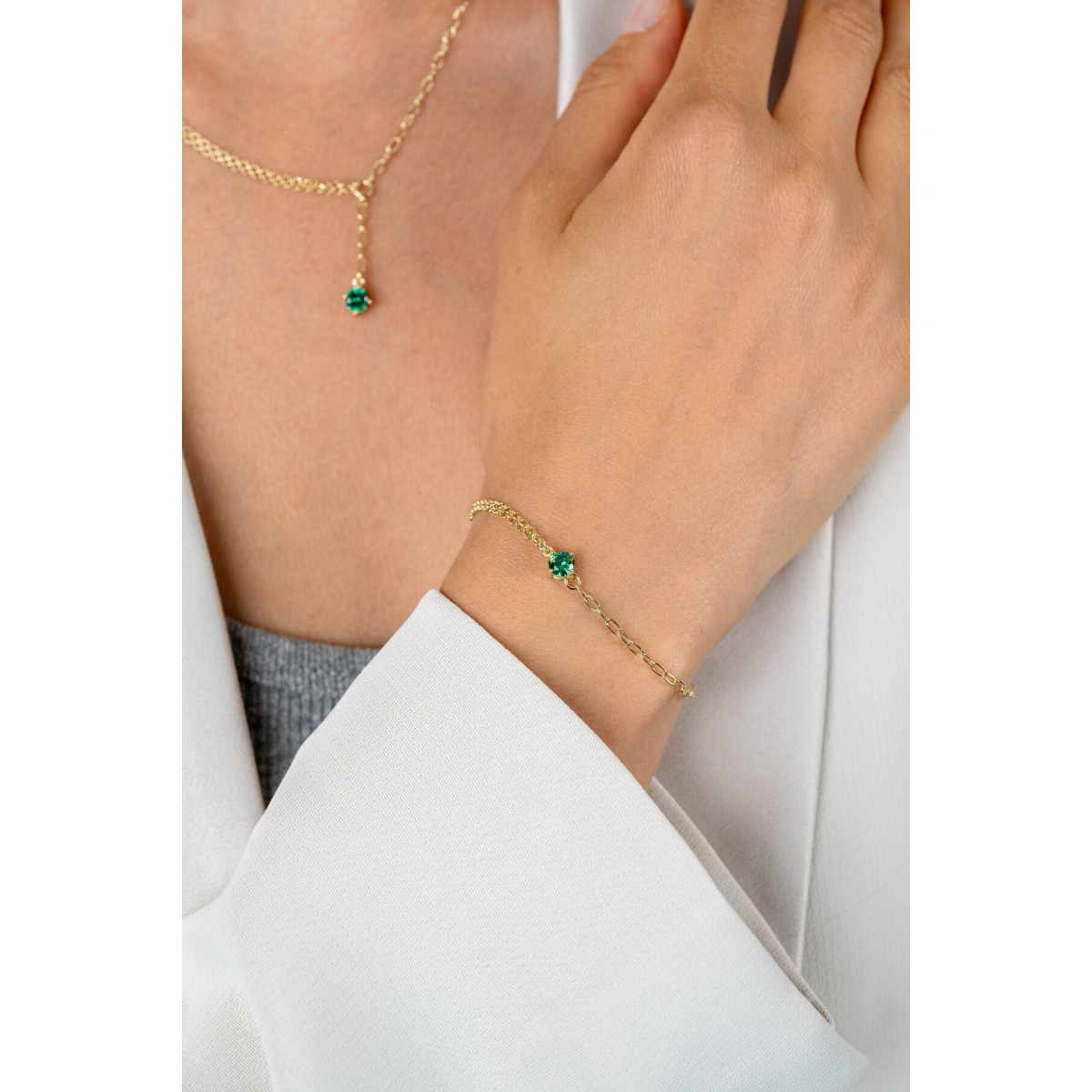 Zinzi ZIA2660G goudkleurige armband met groene zirkonia 6.5 mm breed - Lengte 17-19 cm