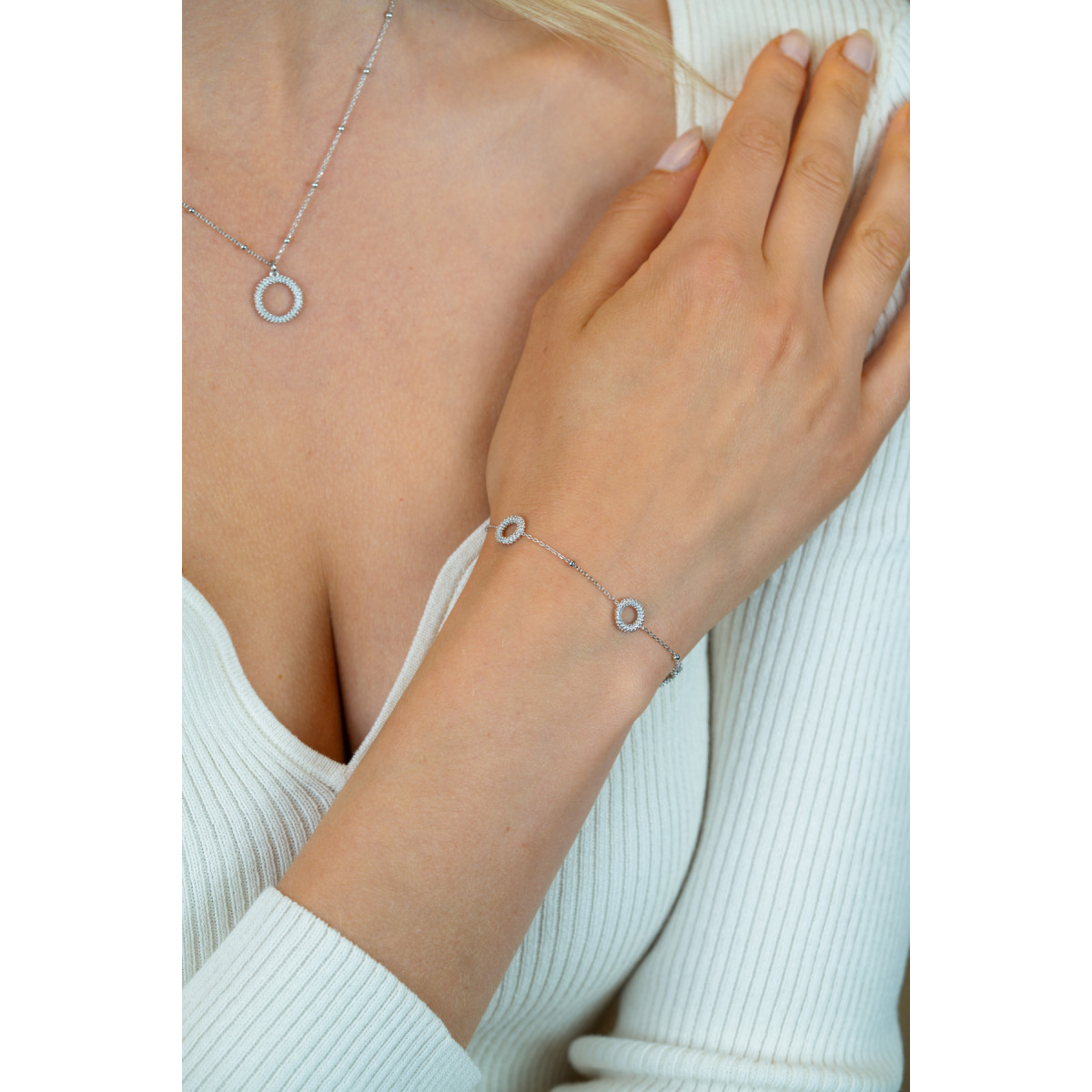Zinzi ZIA2704 zilveren armband met bolletjes en cirkels 8.5 mm breed - Lengte 17-20 cm
