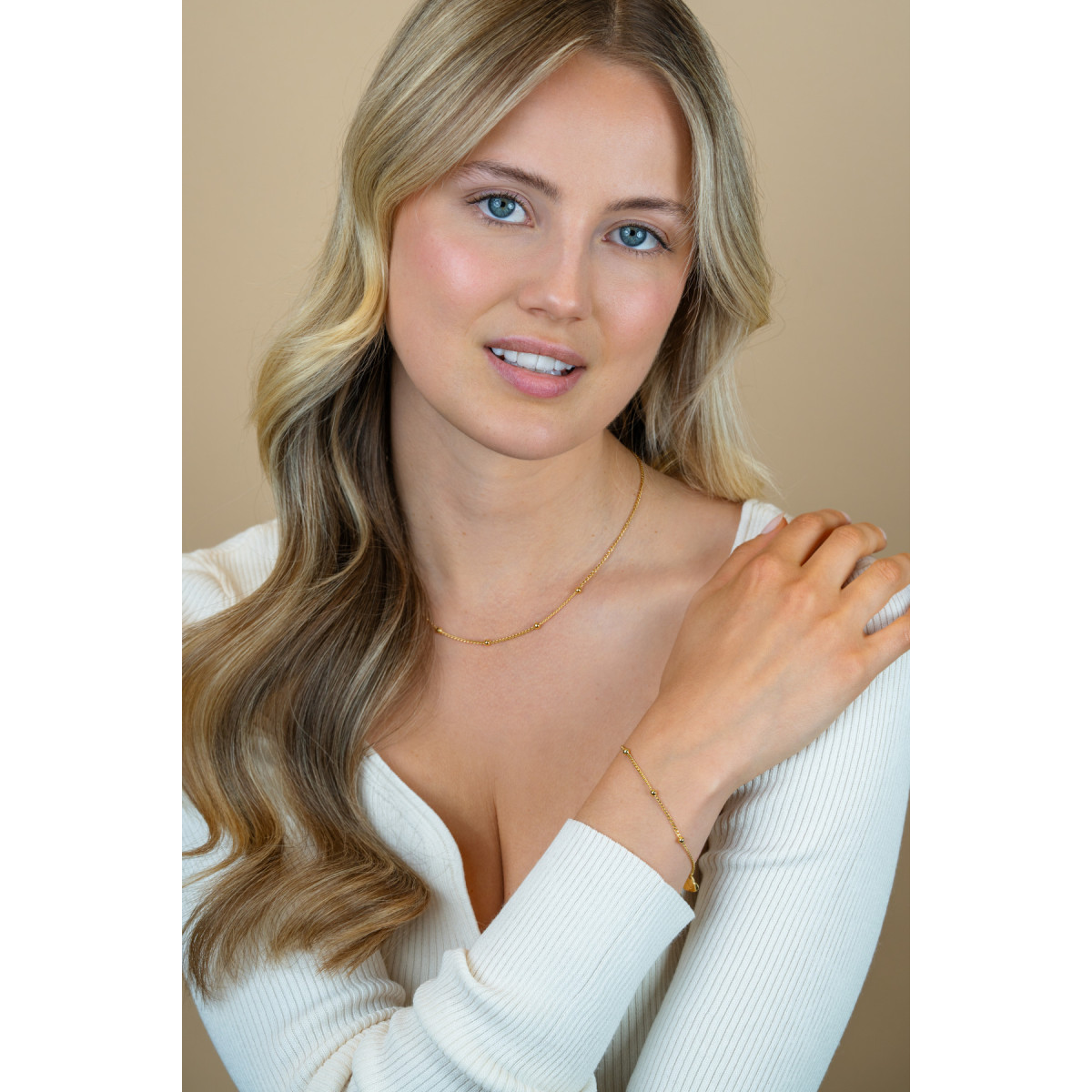 Zinzi ZIA2714G goudkleurige armband met bolletjes en gourmet schakels 3.1 mm breed - Lengte 18-21 cm