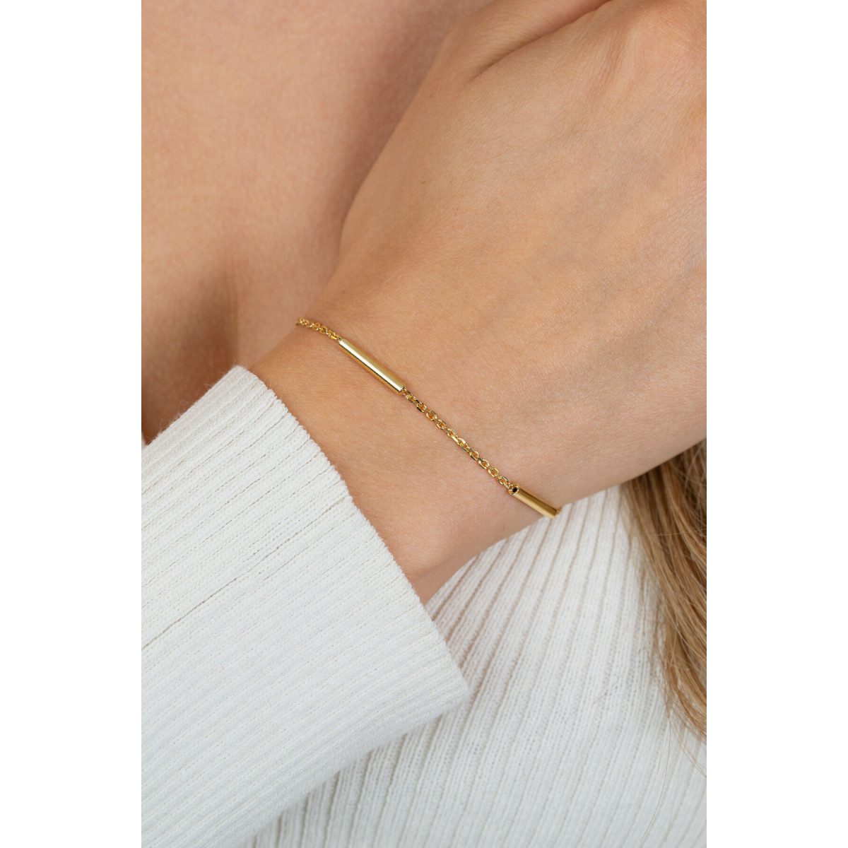 Zinzi ZIA2800G goudkleurige armband met 3 staafjes 2.5 mm breed - Lengte 17-20 cm