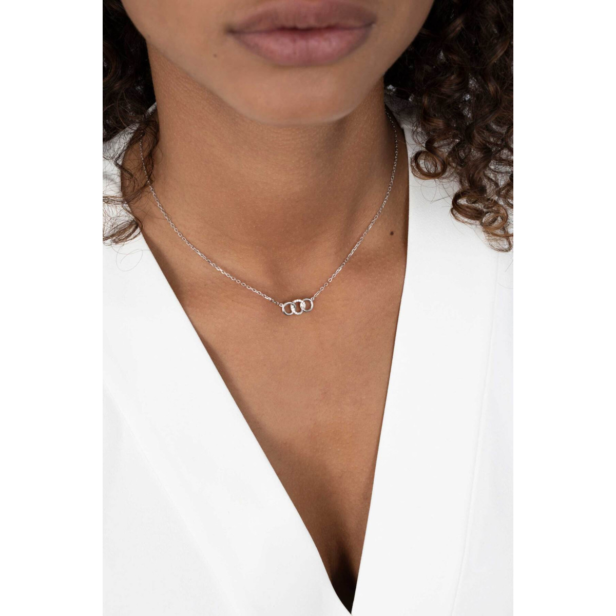 Zinzi ZIC2045 zilveren ketting met zirkonia hanger drie rondjes 8 mm diameter - Lengte 42-45 cm