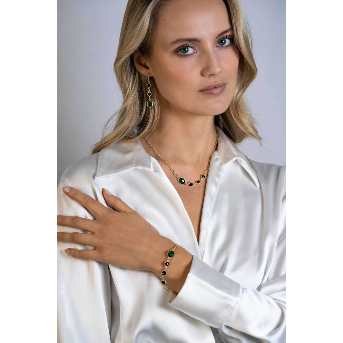 Zinzi ZIC2389 ketting met ronde zwarte en ovale groene zirkonia 9.3 mm breed - Lengte 42-45 cm