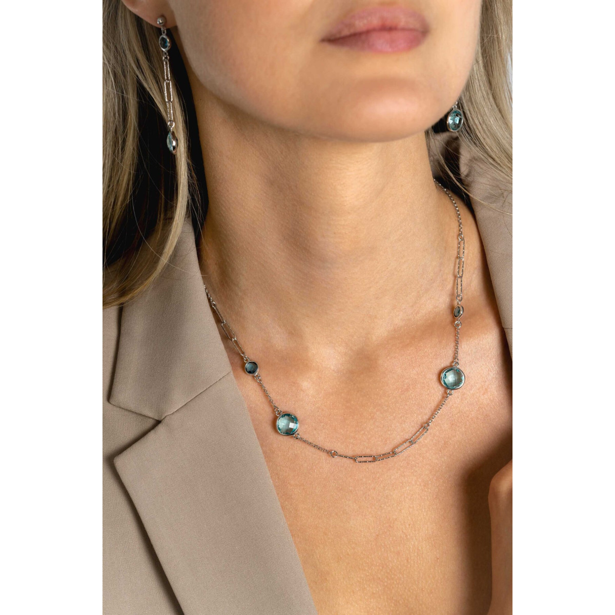Zinzi ZIC2418 zilveren paperclip ketting met blauwe zirkonia 11 mm breed - Lengte 40-45 cm