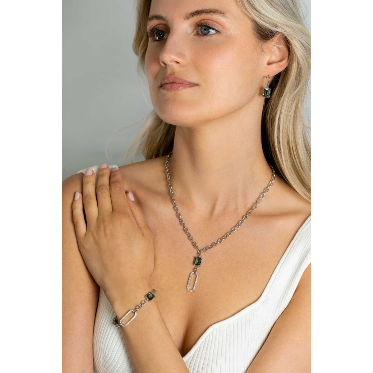 Zinzi ZIC2487 zilveren ketting met hanger en blauwe zirkonia 10 mm breed - Lengte 42-45 cm