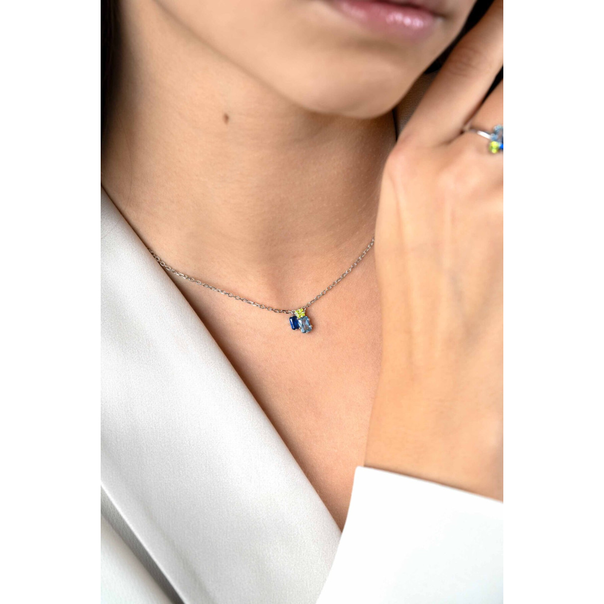 Zinzi ZIC2496 zilveren ketting met zirkonia blauwgroen 10 mm breed - Lengte 42-45 cm
