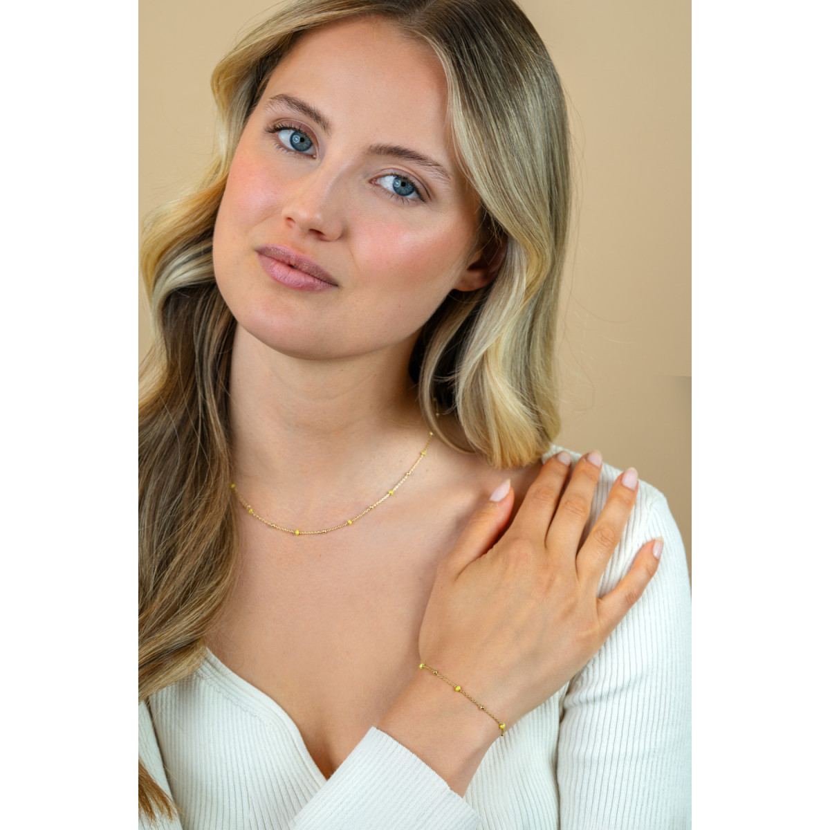 Zinzi ZIC2508 goudkleurige ketting met geelgroene kraaltjes 3 mm breed - Lengte 42-45 cm