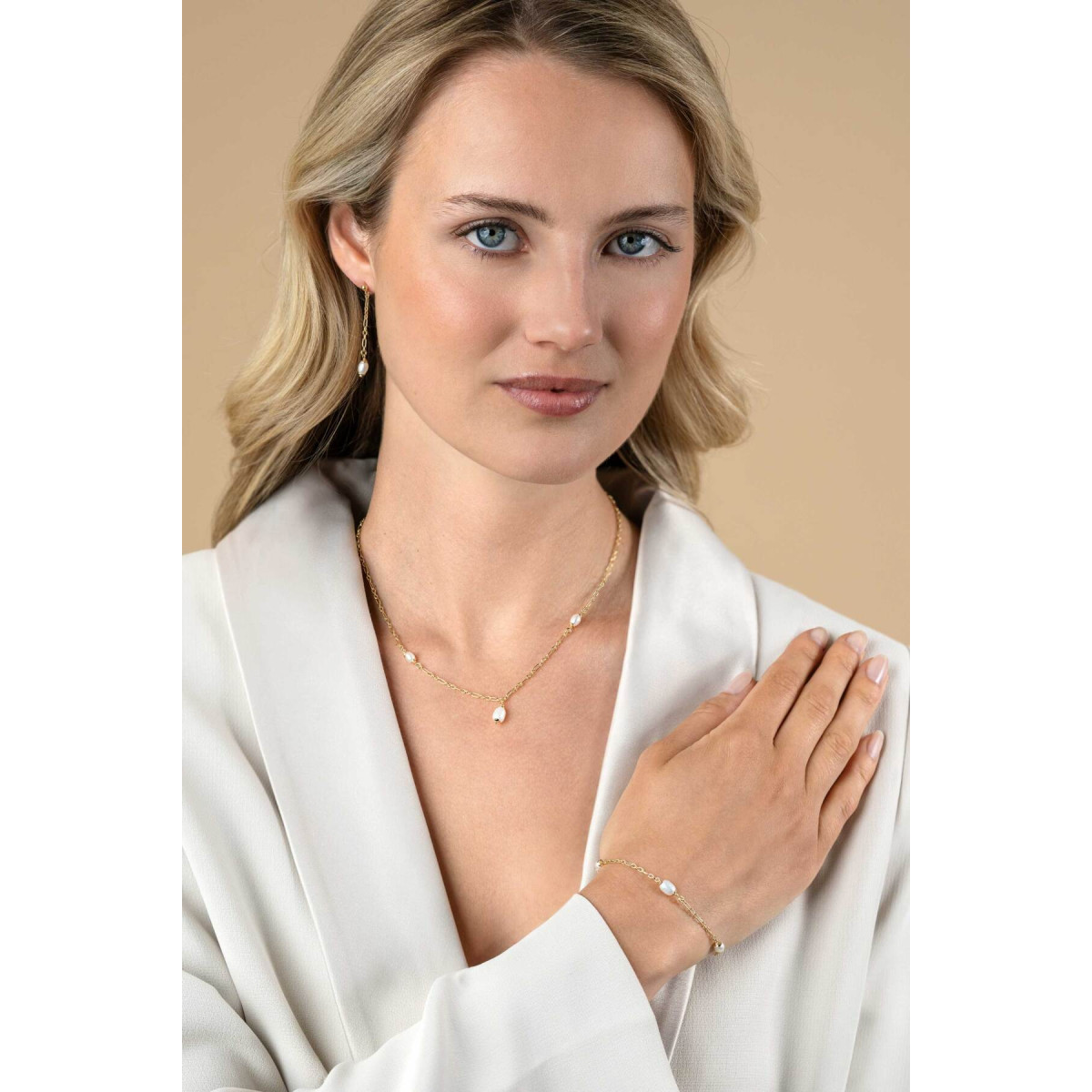 Zinzi ZIC2588 gold plated damesketting met witte zoetwaterparels - Lengte 40-45 cm