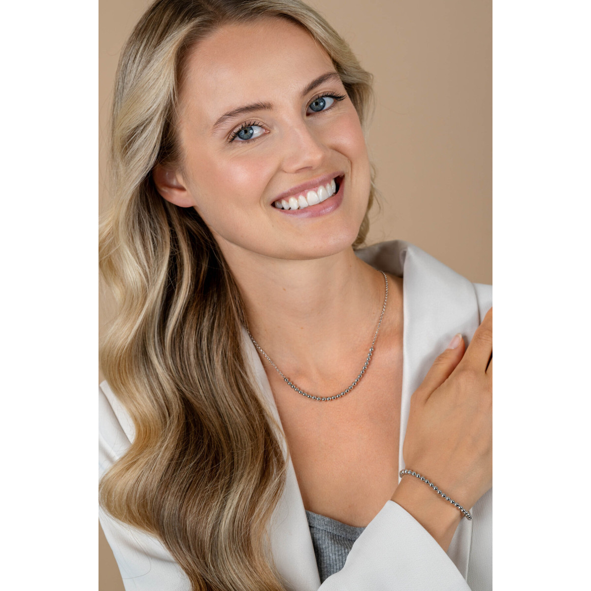 Zinzi ZIC2659 zilveren schakelketting met glanzende bolletjes 4 mm breed - Lengte 42-45 cm