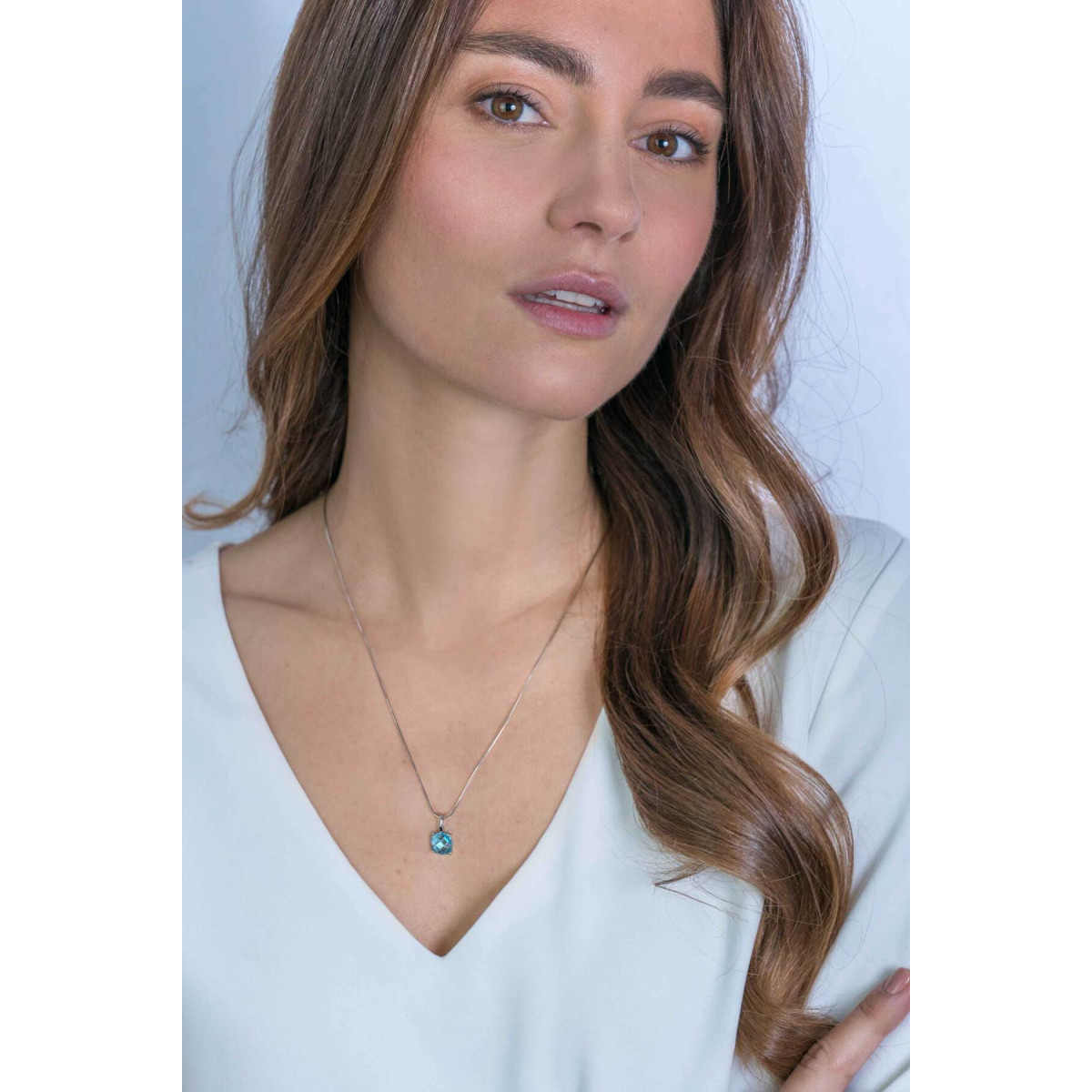 Zinzi ZIH2073T zilveren hanger met vierkante blauwe zirkonia 7 mm breed - Hoogte 13.5 mm
