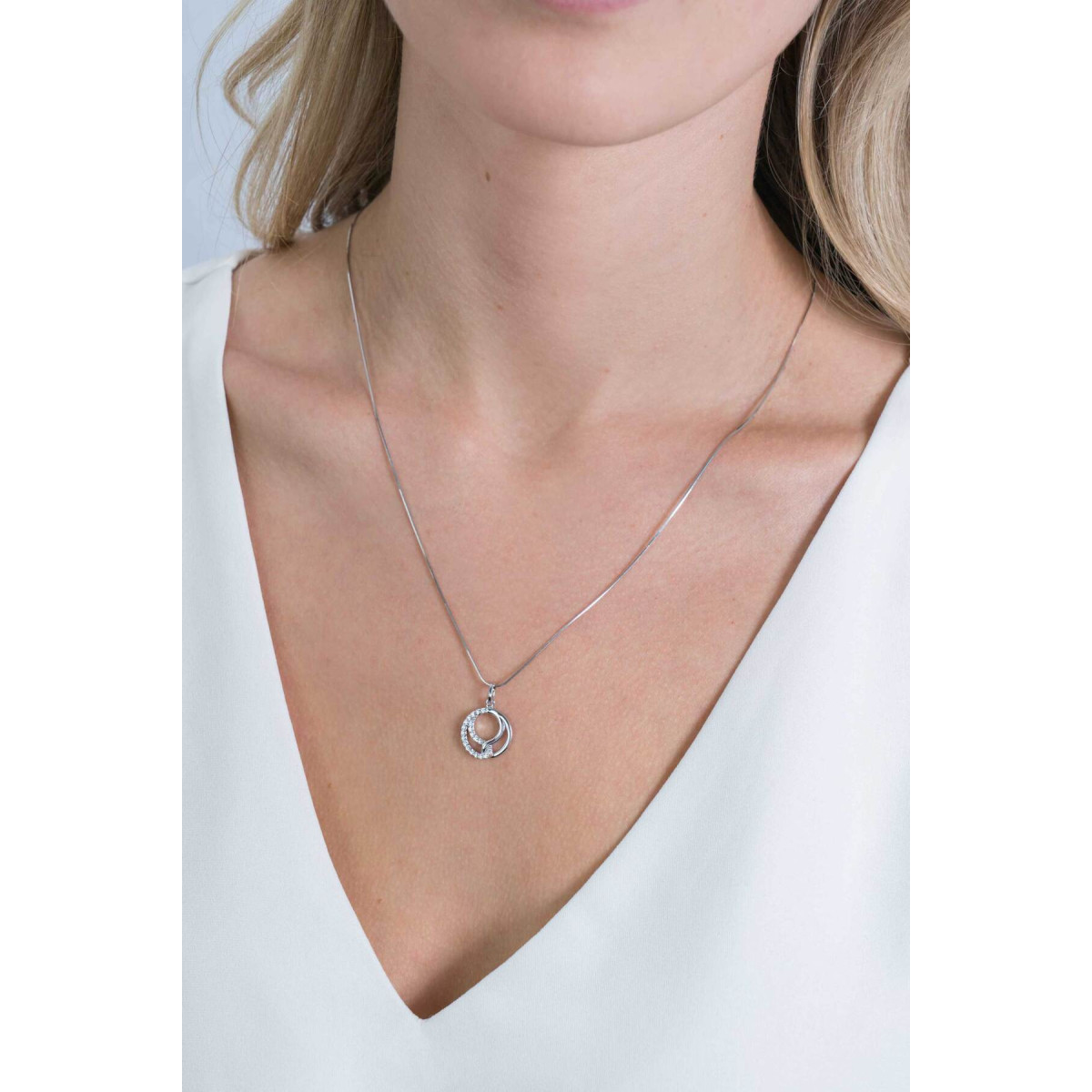 Zinzi ZIH2119S zilveren hanger met ronde zirkonia in pavézetting 15 mm breed - Hoogte 21.5 mm