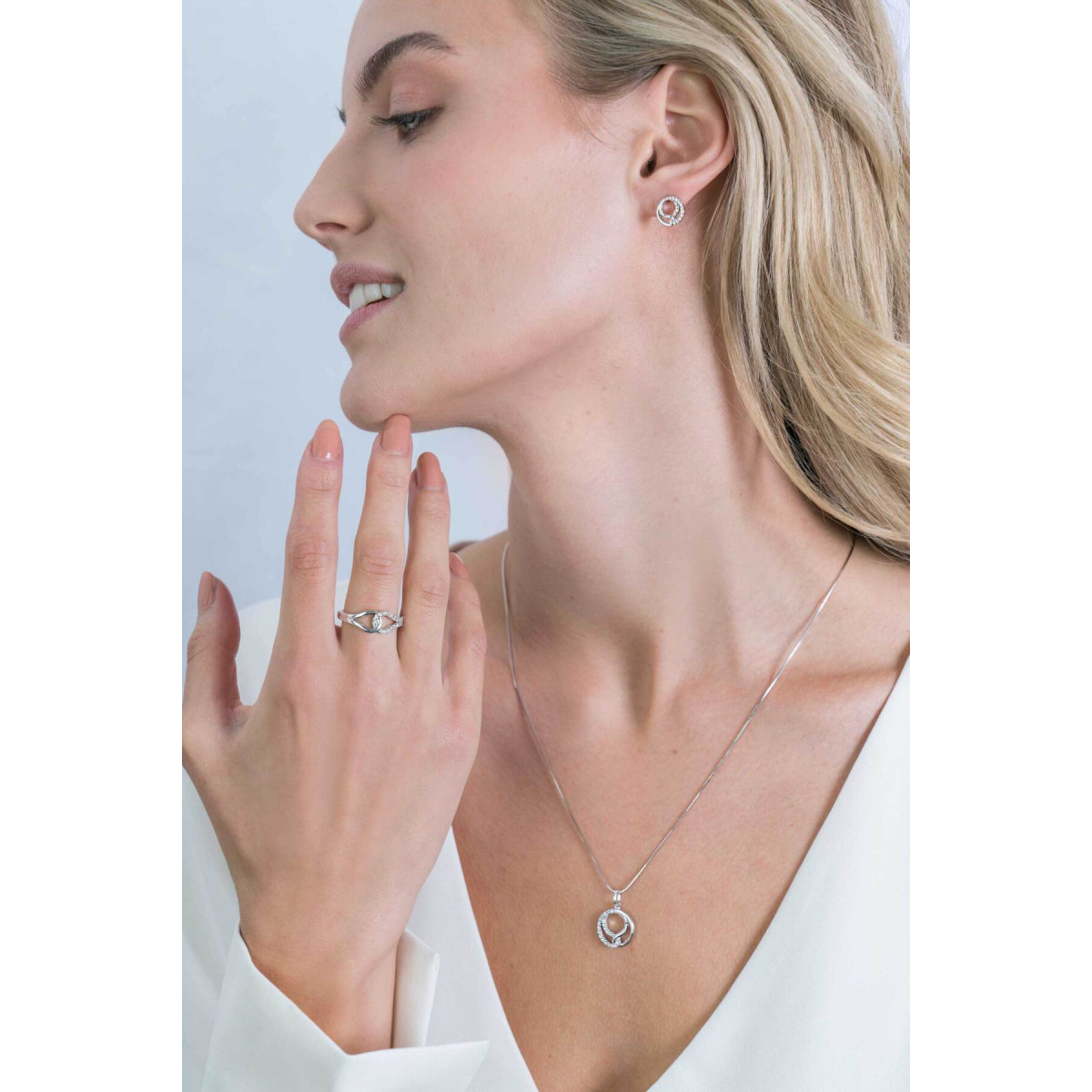 Zinzi ZIH2119S zilveren hanger met ronde zirkonia in pavézetting 15 mm breed - Hoogte 21.5 mm