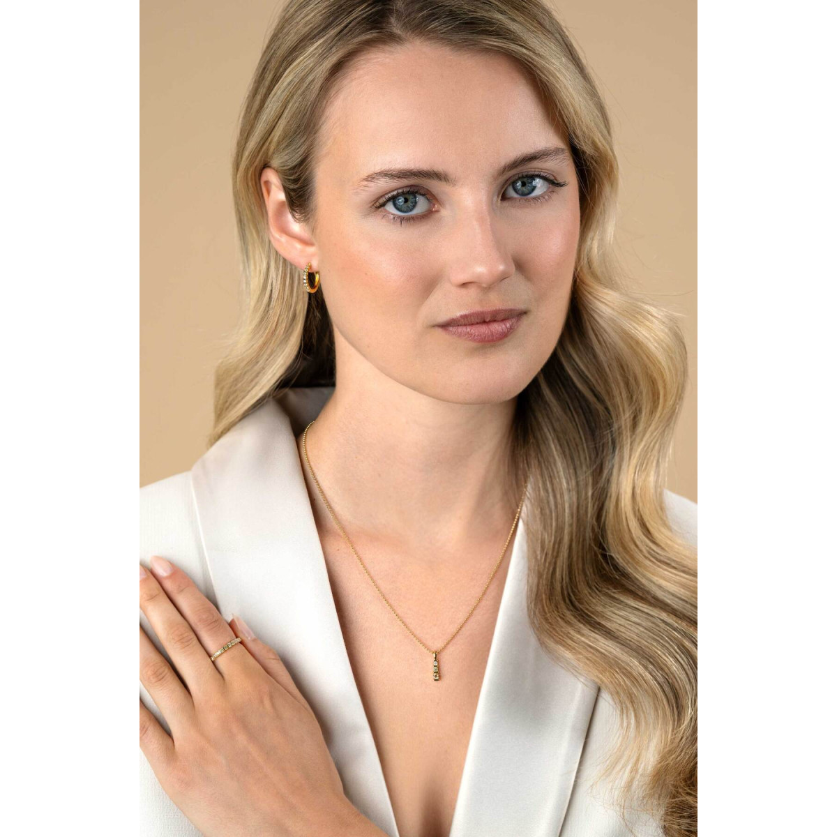 Zinzi ZIH2612 gold plated hanger met zirkonia's rechthoek 3 mm breed - Hoogte 15 mm