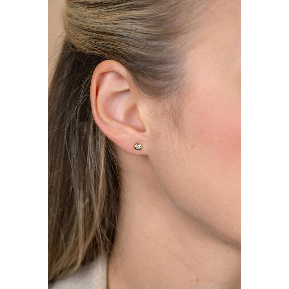 Zinzi ZIO1177G goudkleurige oorknopjes met transparante zirkonia 4 mm diameter