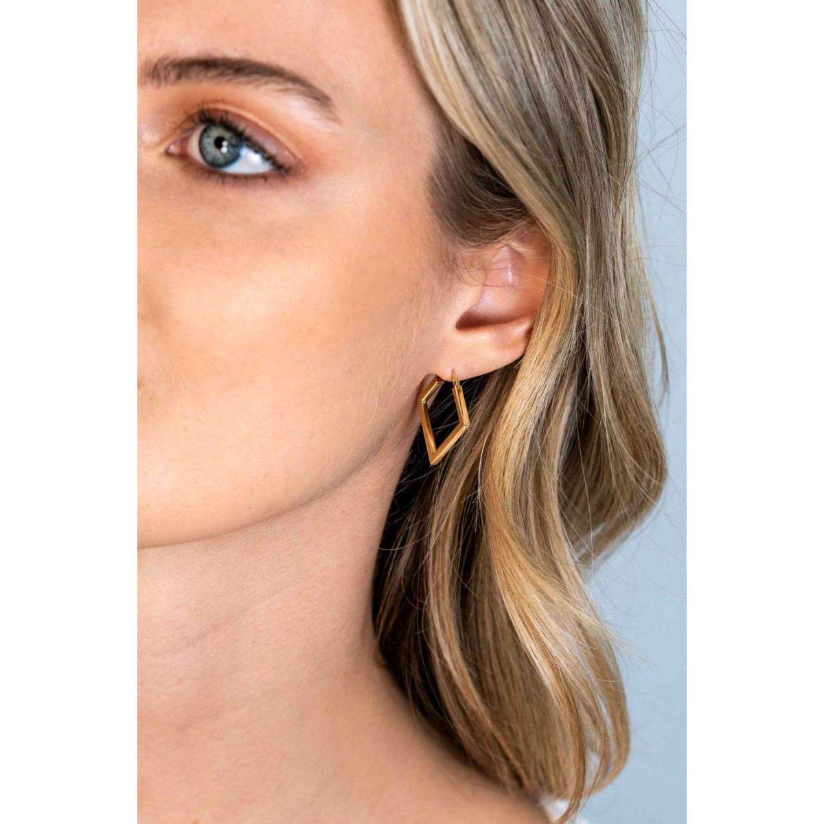 Zinzi ZIO2336G goudkleurige oorringen vierkant 2 mm breed - Diameter 20 mm