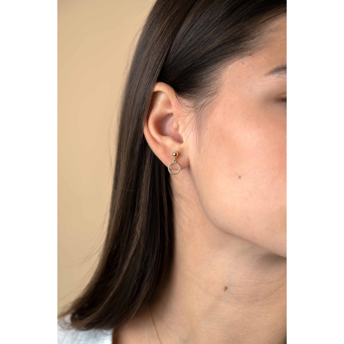 Zinzi ZIO2523G goudkleurige oorhangers met bolletje en cirkel 8 mm breed - Hoogte 15 mm