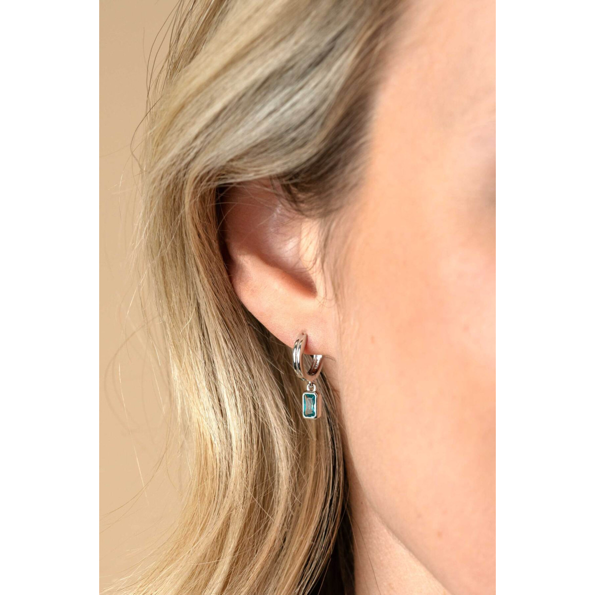 Zinzi ZIO2614 zilveren oorringen met blauwe rechthoek zirkonia - Diameter 11 mm