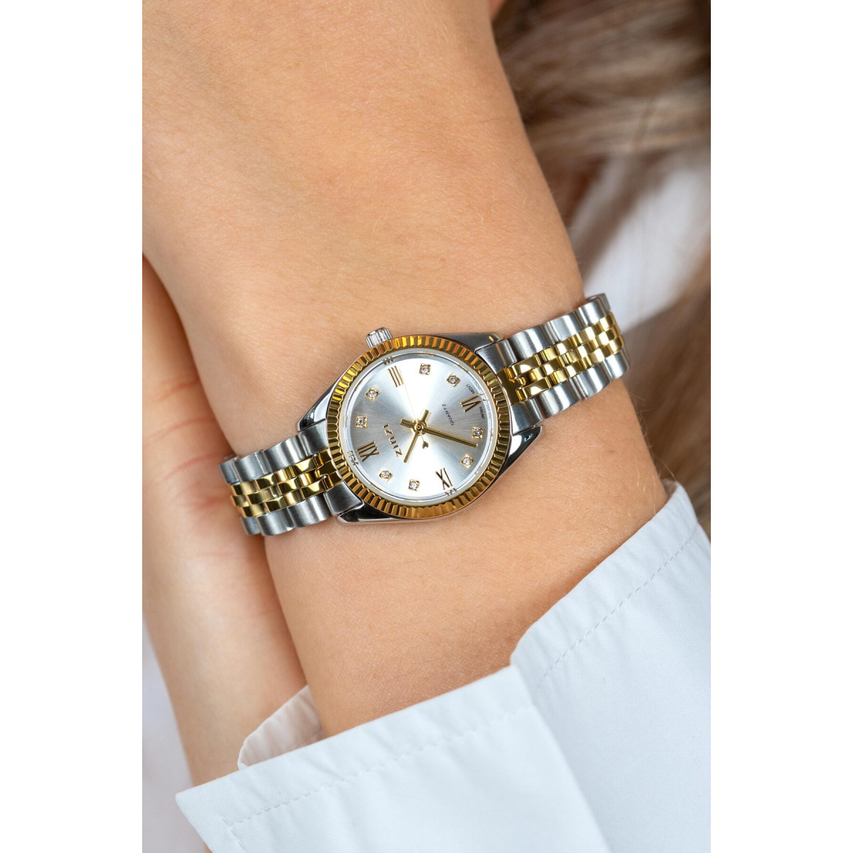 Zinzi ZIW2733 bicolor stalen horloge met Romeinse cijfers en zirkonia steentjes