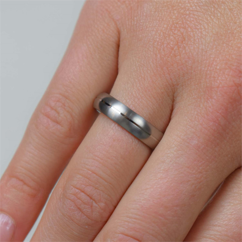 boccia-titanium-0130-01-zilverkleurige-ring-van-glanzend-titanium-5-mm-breed