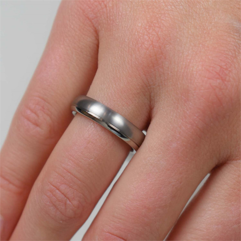 boccia-titanium-0130-07-ring-glanzende-en-matte-rand-5-mm-breed