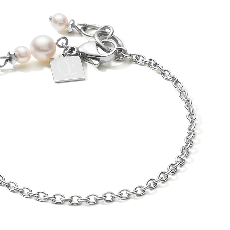 zilverkleurige-coeur-de-lion-schakelarmband-1103-30-1417-met-witte-zoetwaterparels