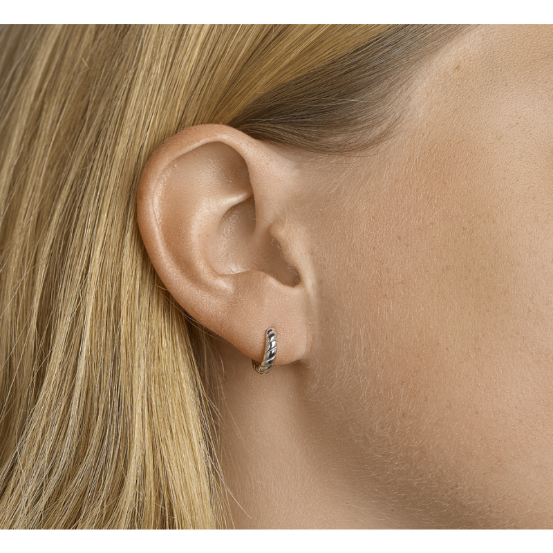 mooie-zilveren-oorringen-3-mm-breed