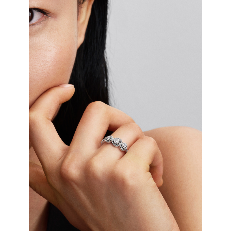 pandora-timeless-194413c01-zilveren-halo-ring-met-3-hartjes-van-zirkonia