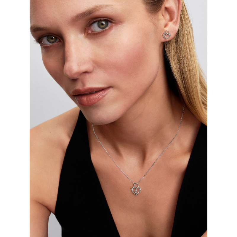 pandora-moments-294419c01-zilveren-oorknopjes-met-hartjes-hangslot