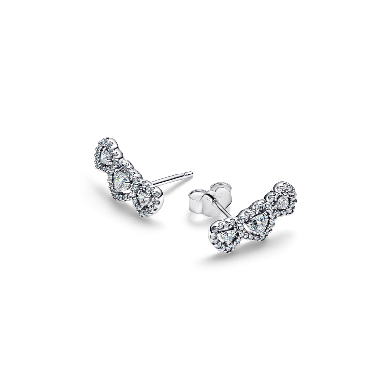 pandora-timeless-294411c01-zilveren-oorknopjes-met-3-hartjes-en-zirkonias