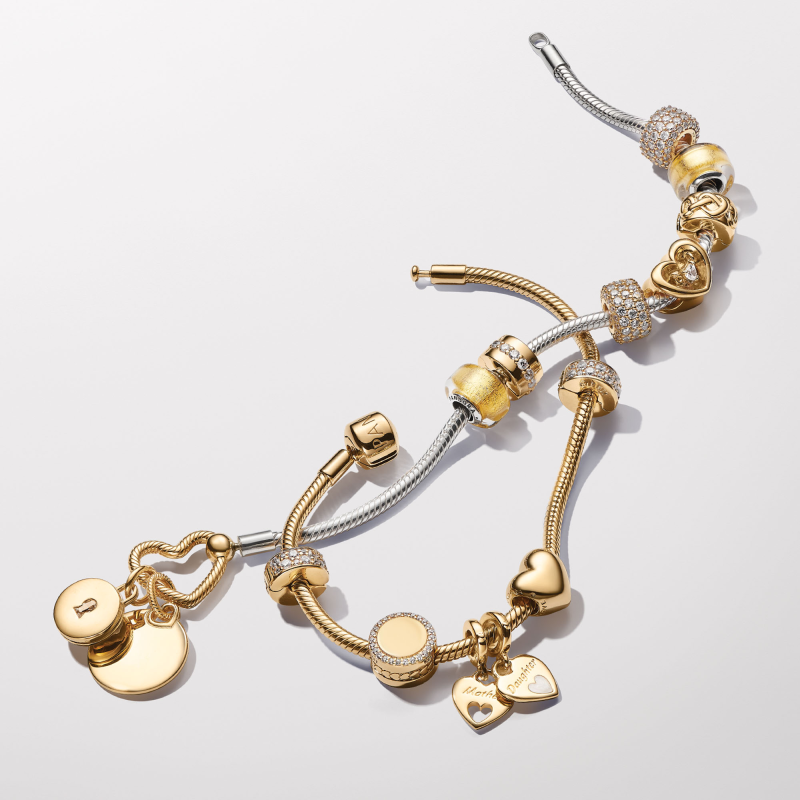 pandora-moments-368610c00-hangende-ronde-bedel-met-hartje-graveerbaar