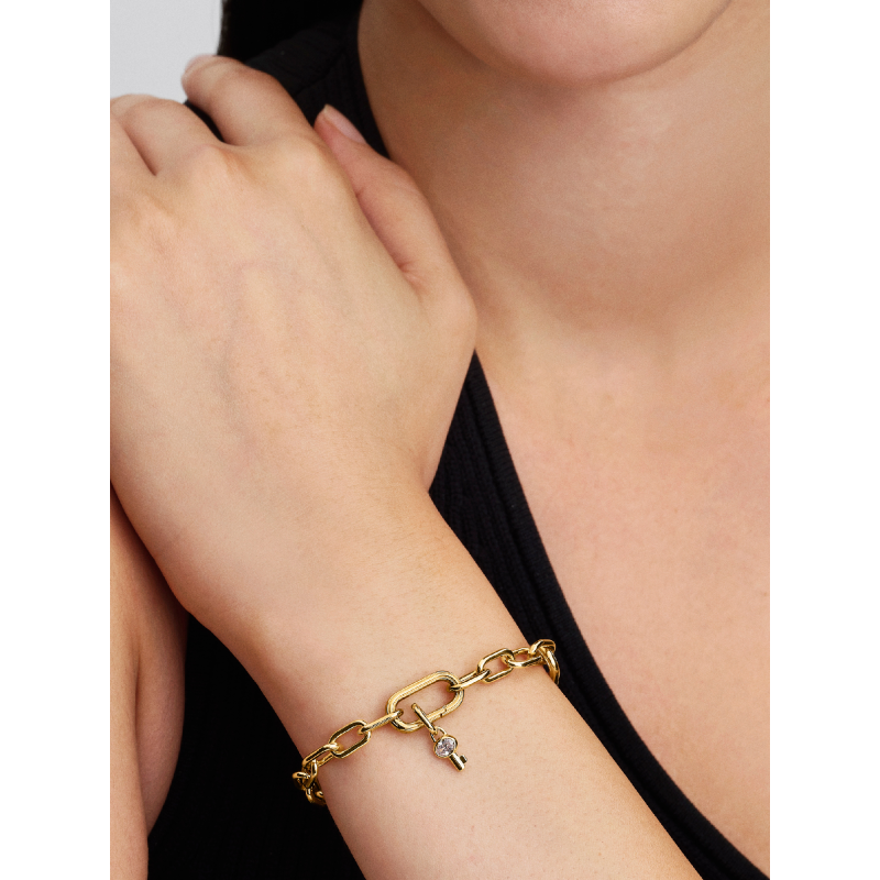 pandora-me-764339c01-gold-plated-mini-hangende-bedel-met-zirkonia-sleutel-en-ster
