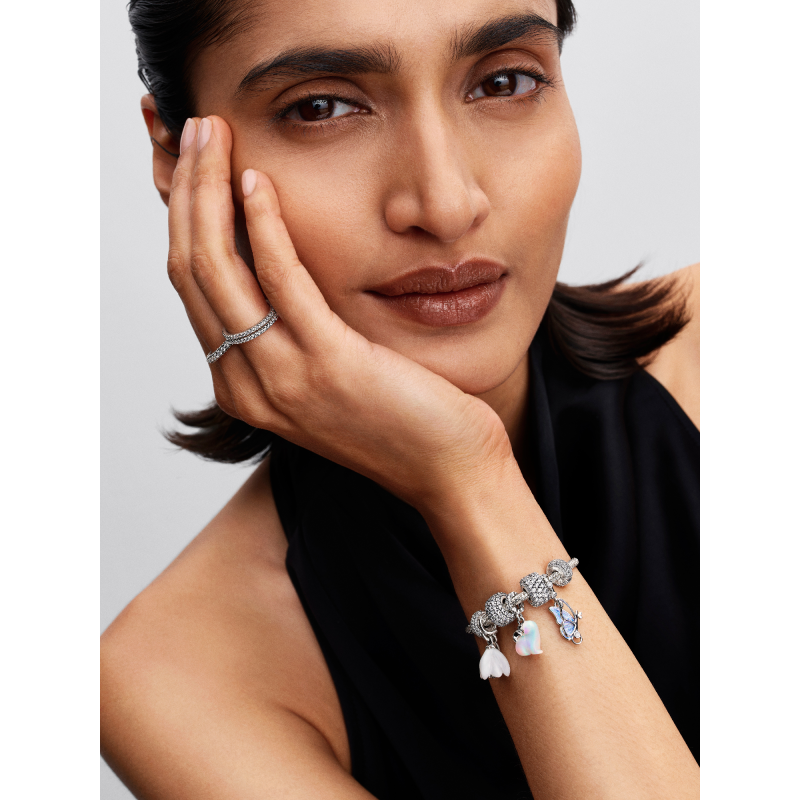 pandora-moments-794243c01-hangende-bedel-met-ijsberen-van-zilver-en-zirkonia-1
