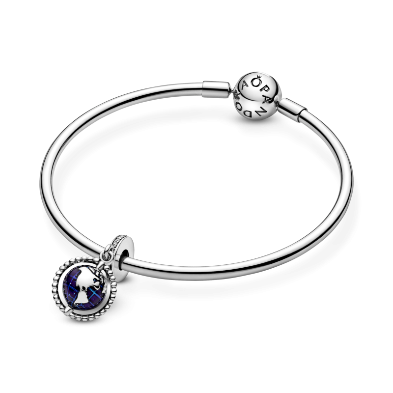 pandora-moments-798021cz-hangende-charm-met-wereldbol-hartje-emaille-en-zirkonia
