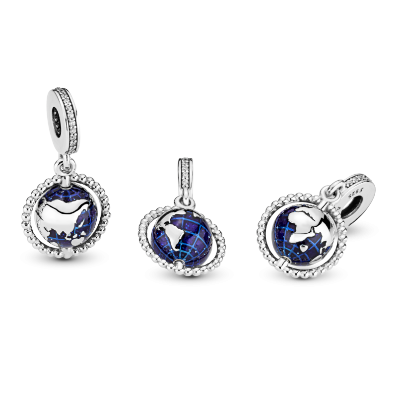 pandora-moments-798021cz-hangende-charm-met-wereldbol-hartje-emaille-en-zirkonia