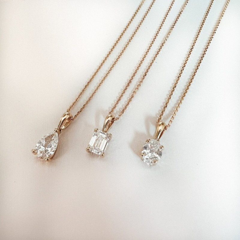 aurore-franky-ca15730050-18-karaat-gouden-ketting-met-ovale-labgrown-diamant-050-crt-lengte-42-45-cm