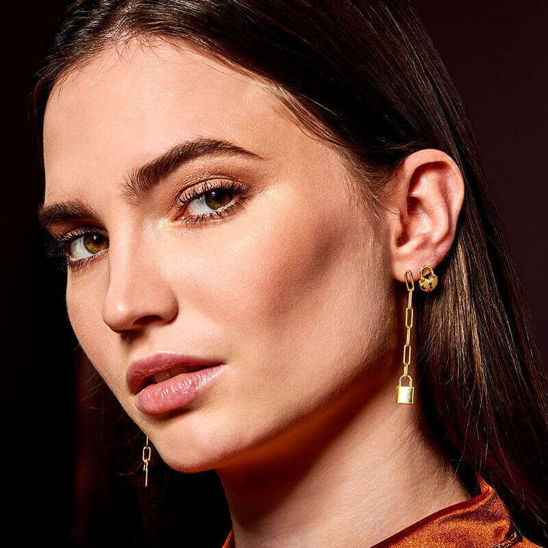 gold-plated-oorbellen-hartje-en-slotje