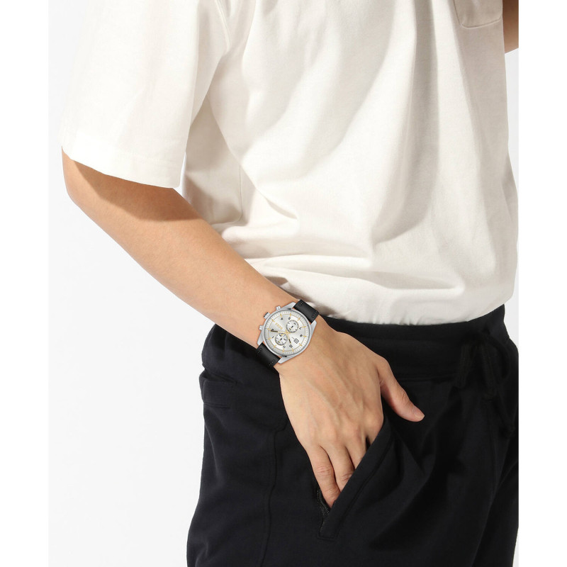boss-skytraveller-hb1514147-herenhorloge-met-zwarte-leren-band-zilverkleurige-wijzerplaat-chronograaf-o-44-mm