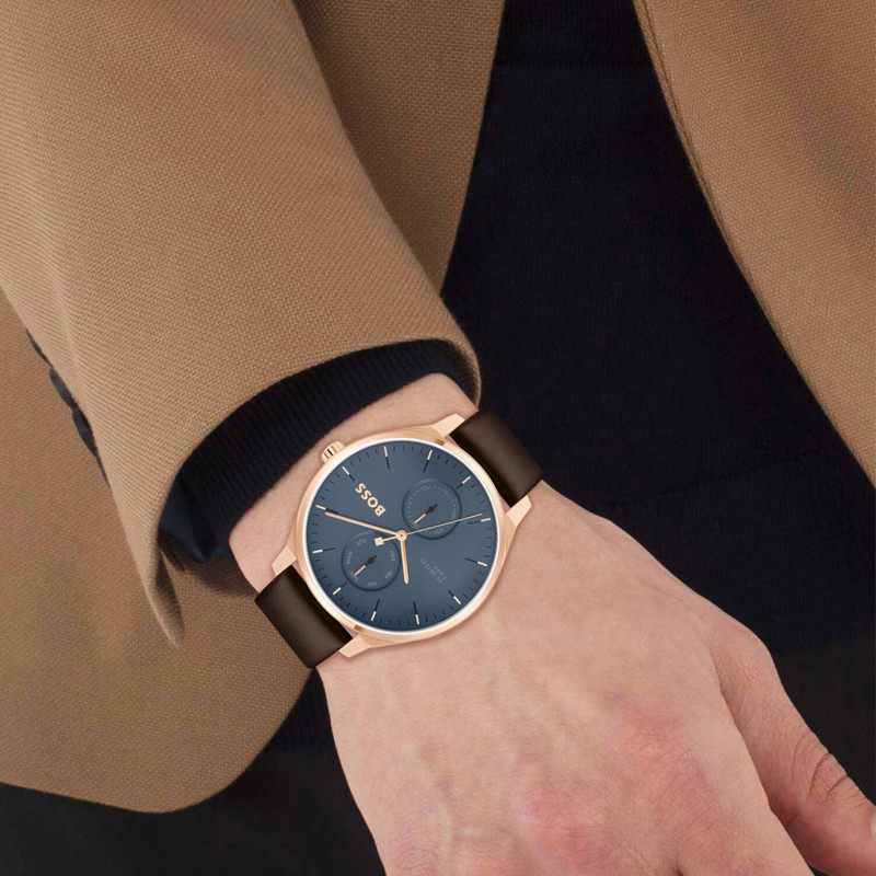 boss-tyler-hb1514103-herenhorloge-van-staal-rosegoudkleurig-met-blauwe-wijzerplaat-en-bruine-leren-band-o-43-mm