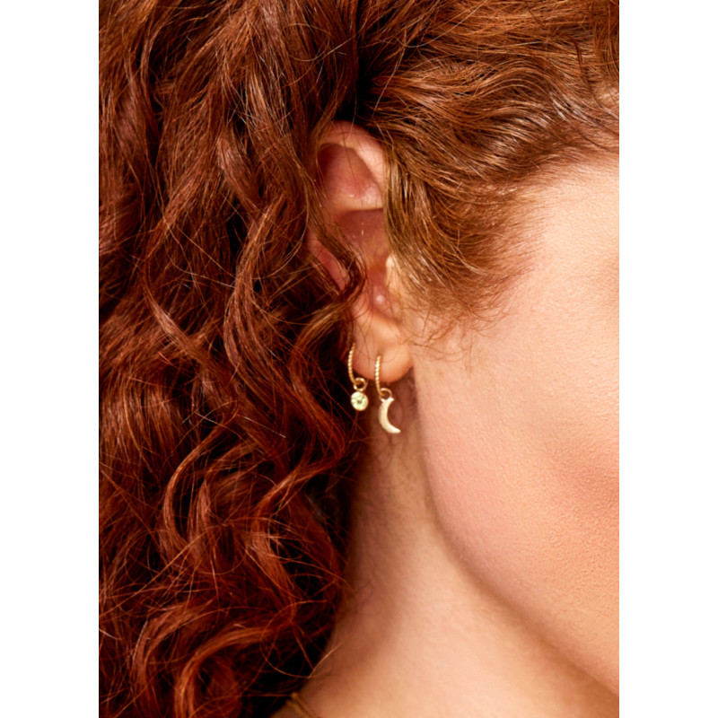 jackie-gold-jks21104-14-karaat-gouden-oorring-met-maan-hanger-per-stuk