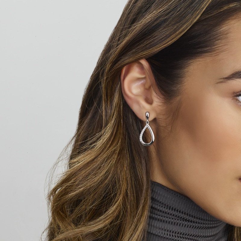 925-zilveren-oorhangers-met-transparante-zirkonia-en-druppel-9-mm-breed-hoogte-20-mm
