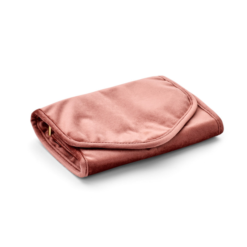 glanzend-sieradenetui-peach-met-goudkleurige-accenten
