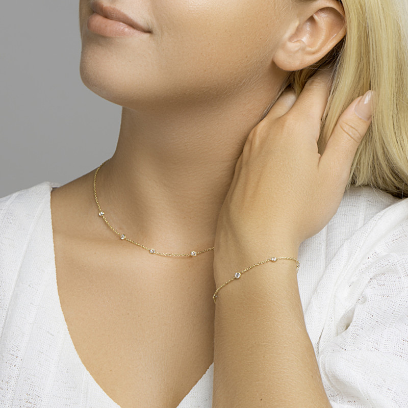 goudkleurige-ketting-met-zirkonia-s-en-ankerschakels-1-5-mm-breed-lengte-40-44-cm