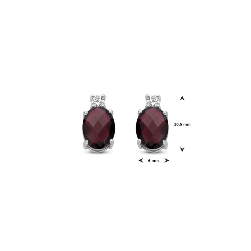 klassieke-stijl-zilveren-oorknoppen-met-ovale-granaat-en-zirkonia-hoogte-10-5-mm