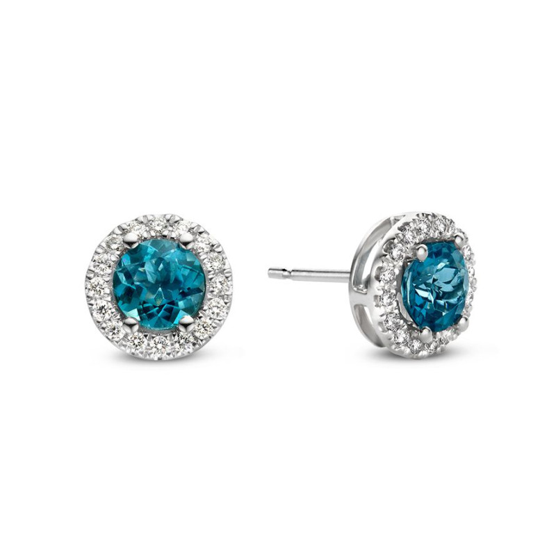 witgouden-ronde-oorstekers-met-london-blue-topaas-1-92-crt-en-diamanten-0-35-crt-diameter-9-8-mm