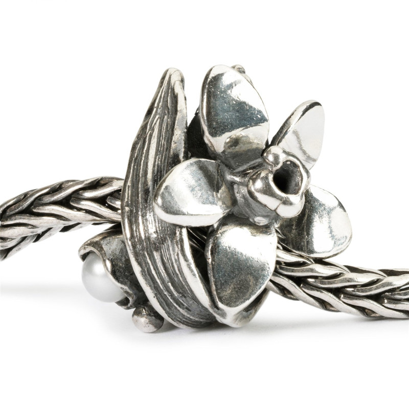 trollbeads-tagbe-00038-decembernarcis-geboortebloem-bedel-met-parel