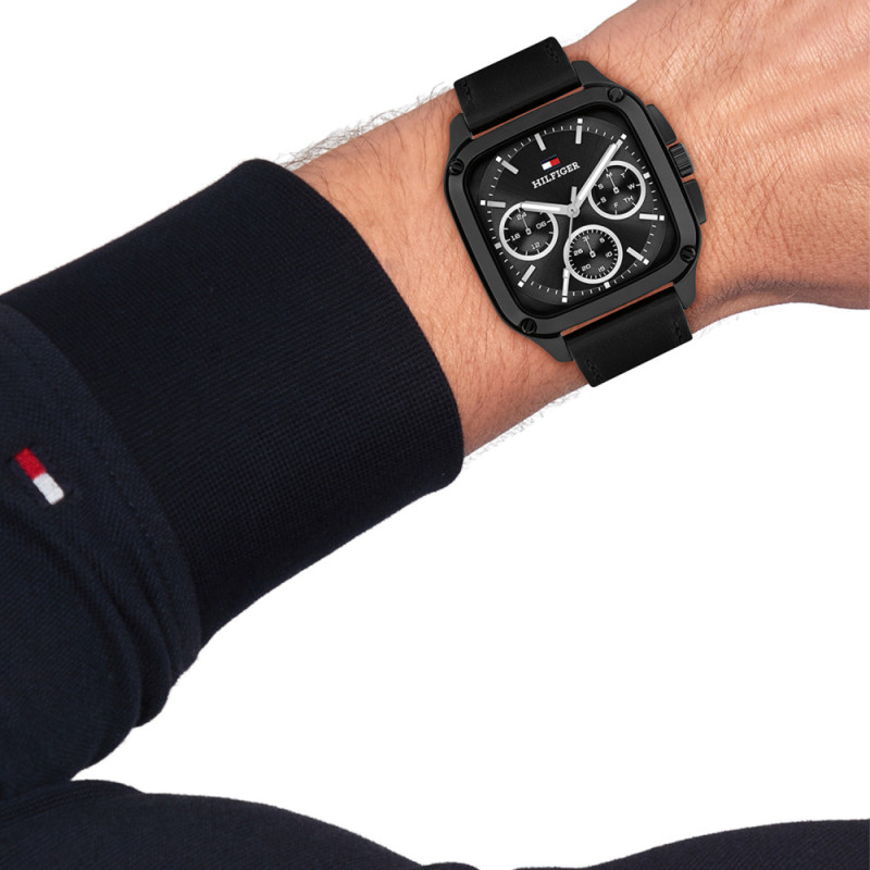 tommy-hilfiger-herald-th1792220-herenhorloge-van-zwart-staal-met-zwarte-leren-band-o-39-mm