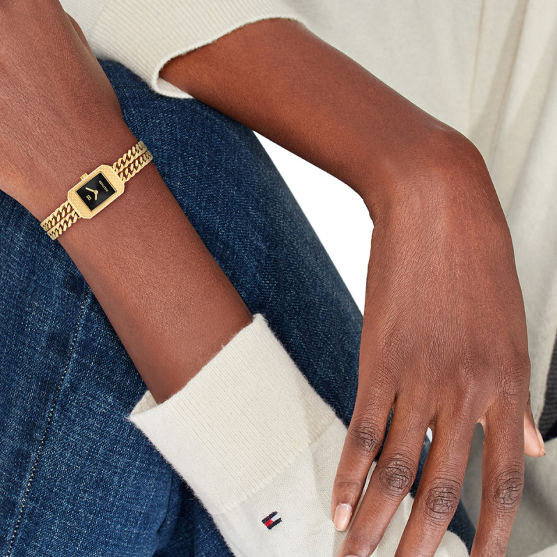 tommy-hilfiger-sarah-th1782842-dameshorloge-goudkleurig-staal-met-zwarte-wijzerplaat