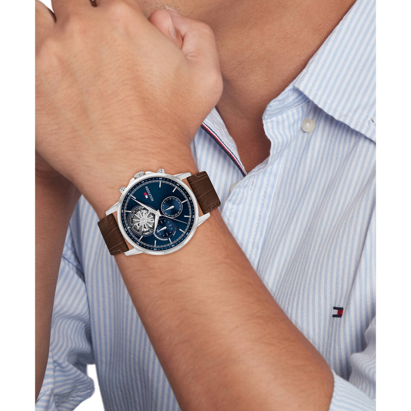 tommy-hilfiger-stewart-th1710629-chronograaf-herenhorloge-met-leren-band-blauwe-wijzerplaat-o-44-mm