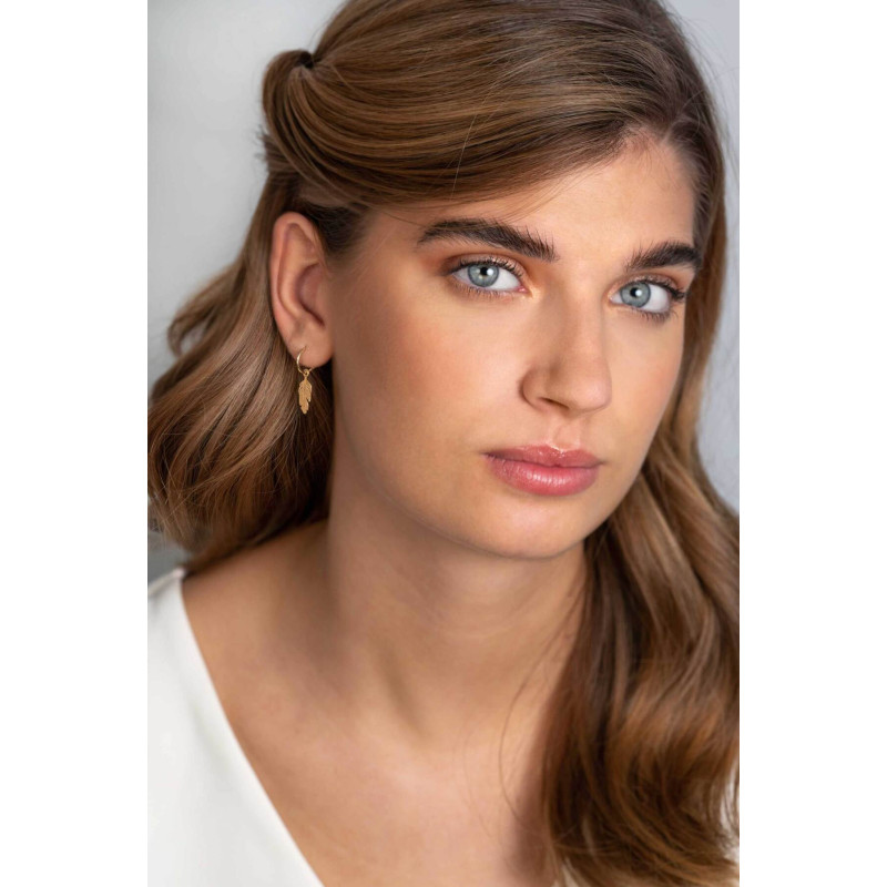zinzi-zio1867g-goudkleurige-oorbellen-met-veervorm-6-3-mm-breed-hoogte-25-mm